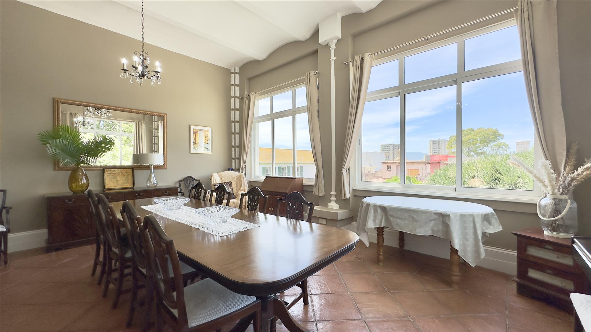  Image of Apartment - 3 Bedrooms - 1 Bathrooms for Sale in Town Area-Gibraltar, Image 10